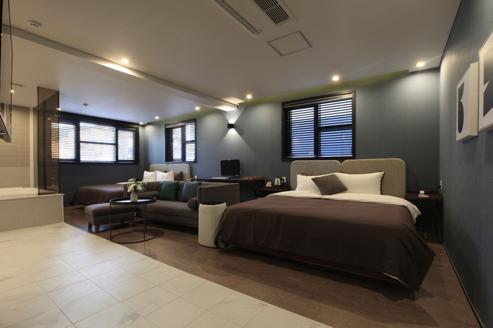 Brown Dot Hotel Yangjeong Пусан Екстериор снимка