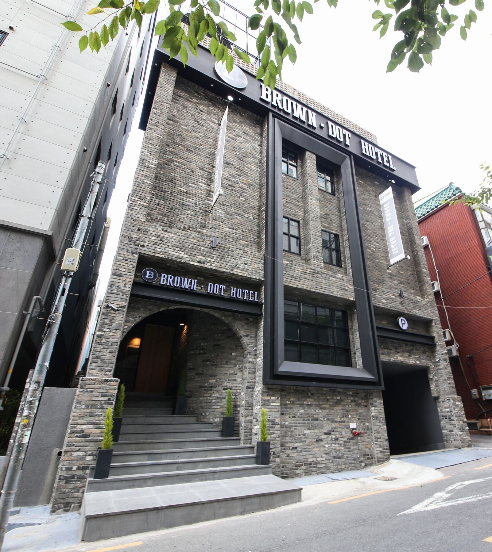 Brown Dot Hotel Yangjeong Пусан Екстериор снимка