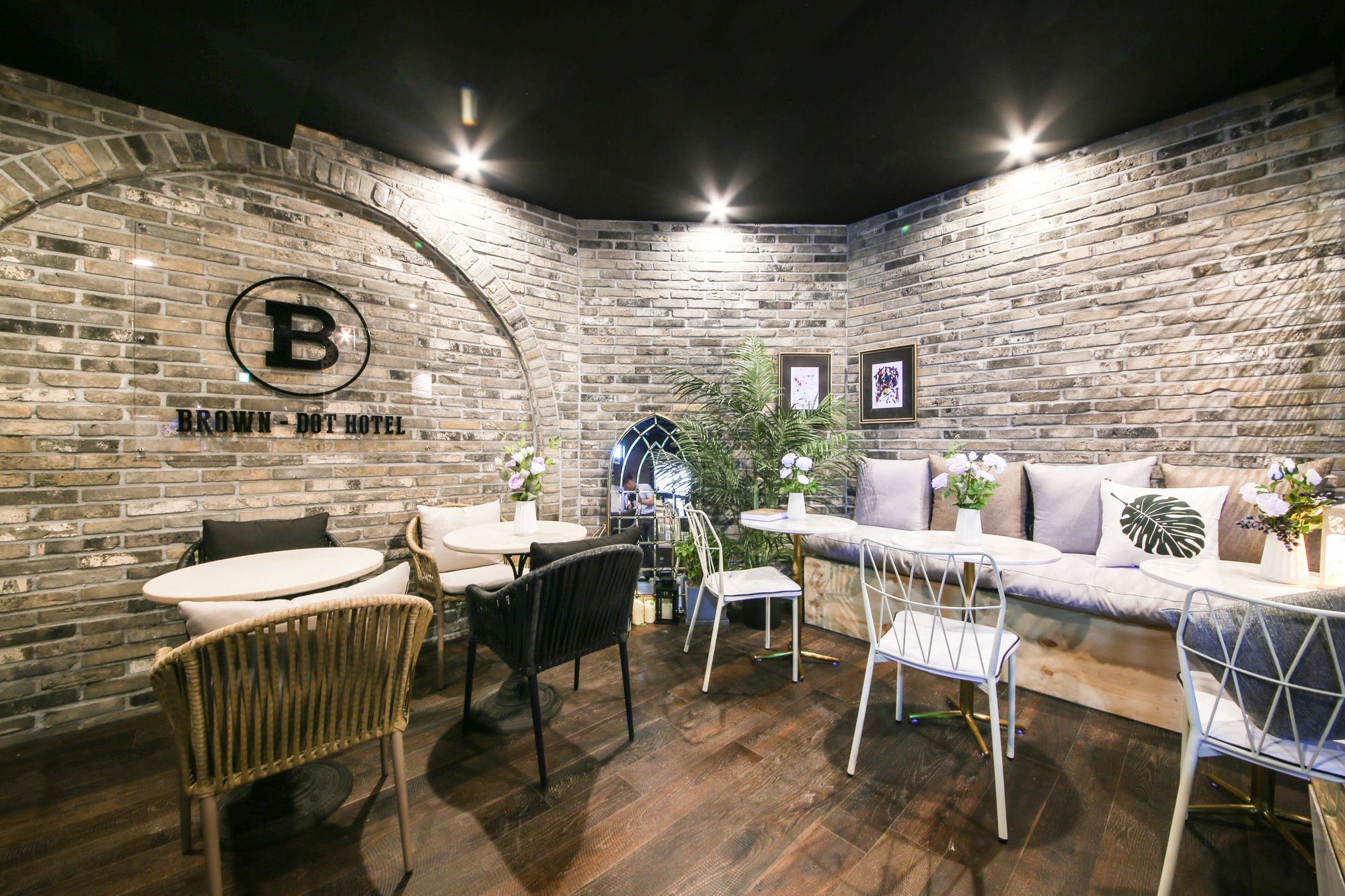 Brown Dot Hotel Yangjeong Пусан Екстериор снимка