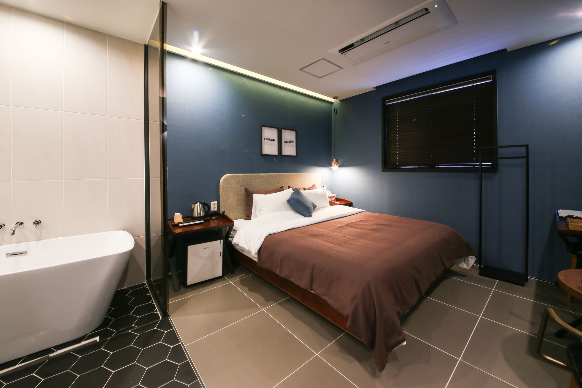 Brown Dot Hotel Yangjeong Пусан Екстериор снимка